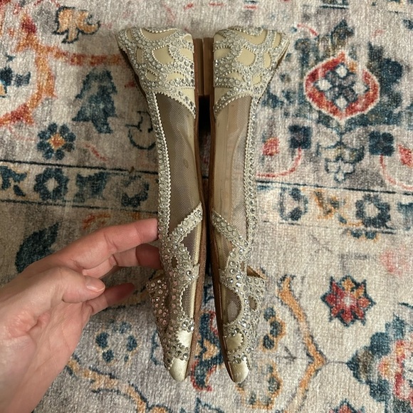 Badgley Mischka Gigi Crystal Pointed Toe Flats Size 8.5 - Picture 5 of 11